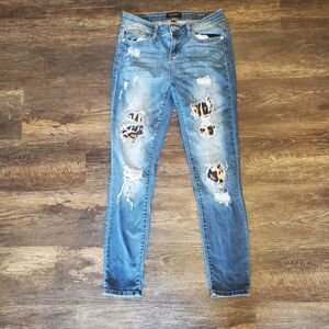 Judy Blue Leopard Print Distressed Jeans Size 9/29 Skinny Fit